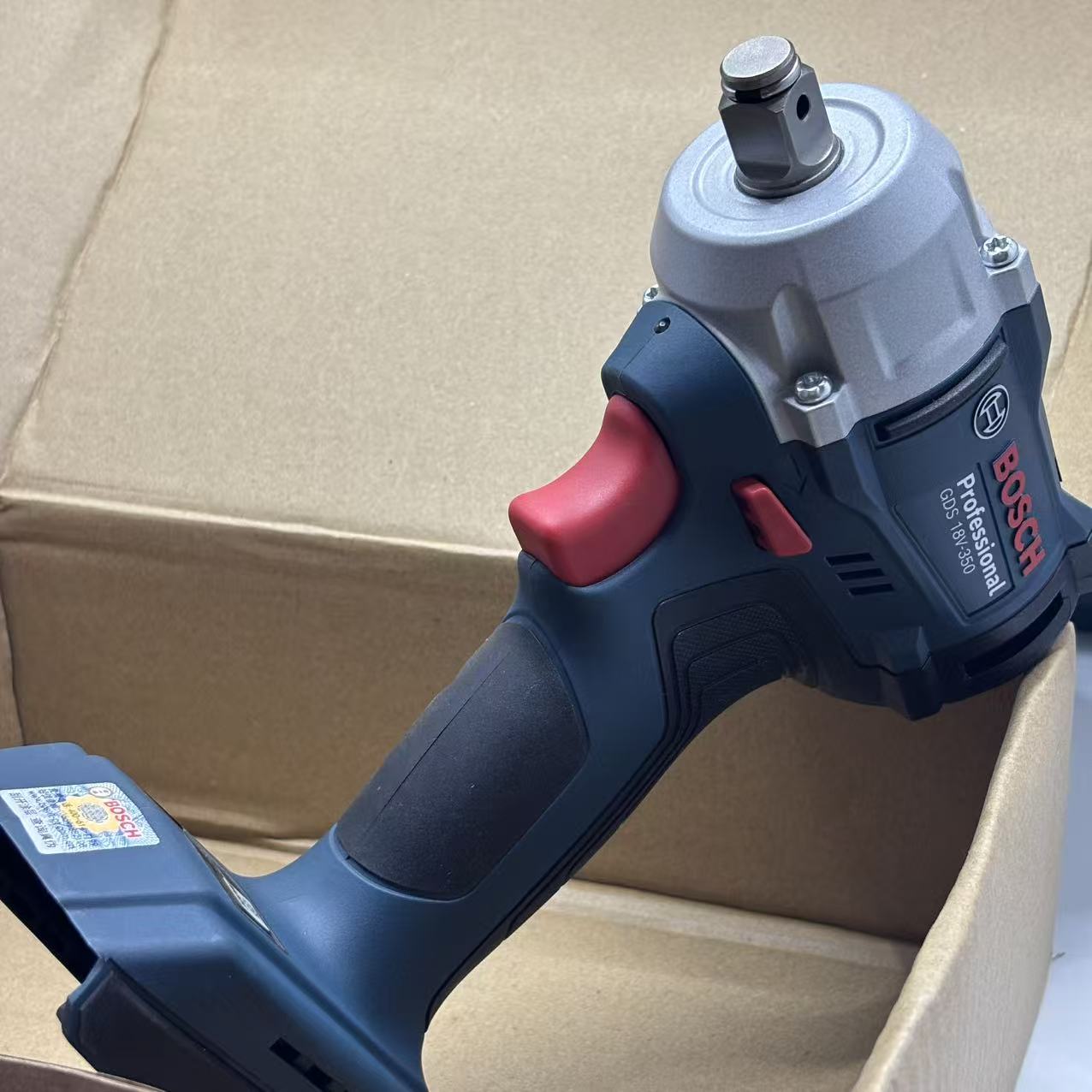 Torque Wrench - Беспроводной ударный гайковерт BOSCH GDS 18V-350